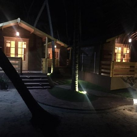 Breezywood Resort Malvan Bagian luar foto